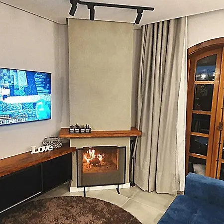 Duplex Luxo Com Piscina Aquecida, Lareira E Wifi Apartment Campos do Jordao Exterior photo